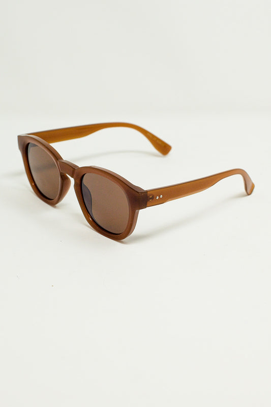 90's Round Sunglasses With Brown Tinted Lenses and Light Brown Frame