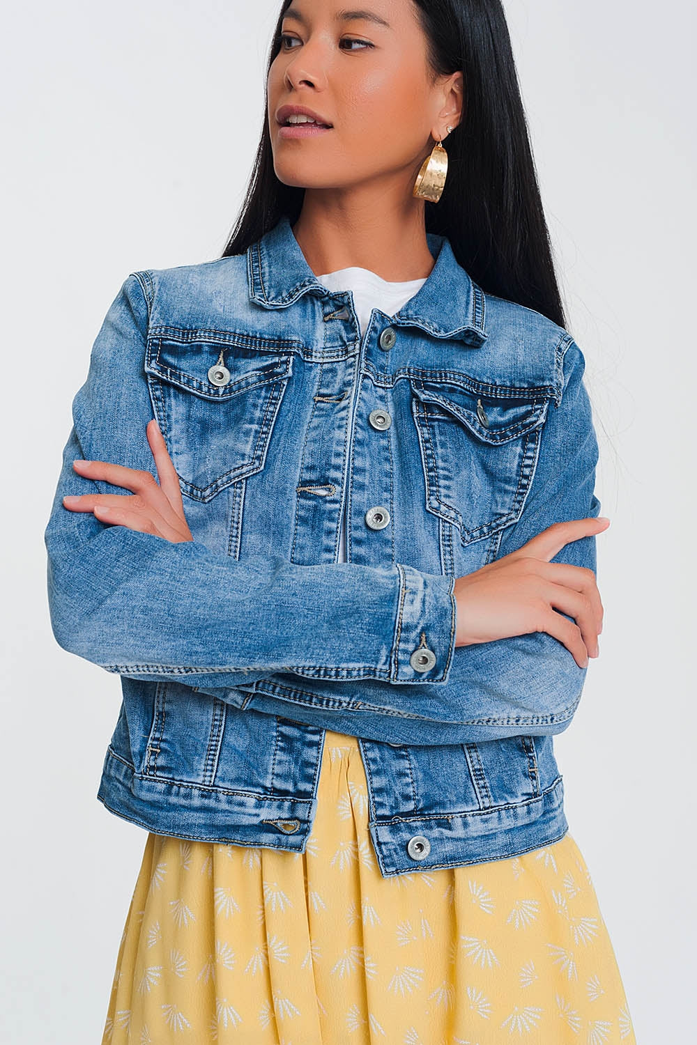 Cropped denim jacket in light blue wash