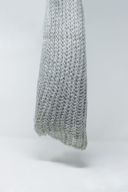 Q2 knitted scarf with silver thread