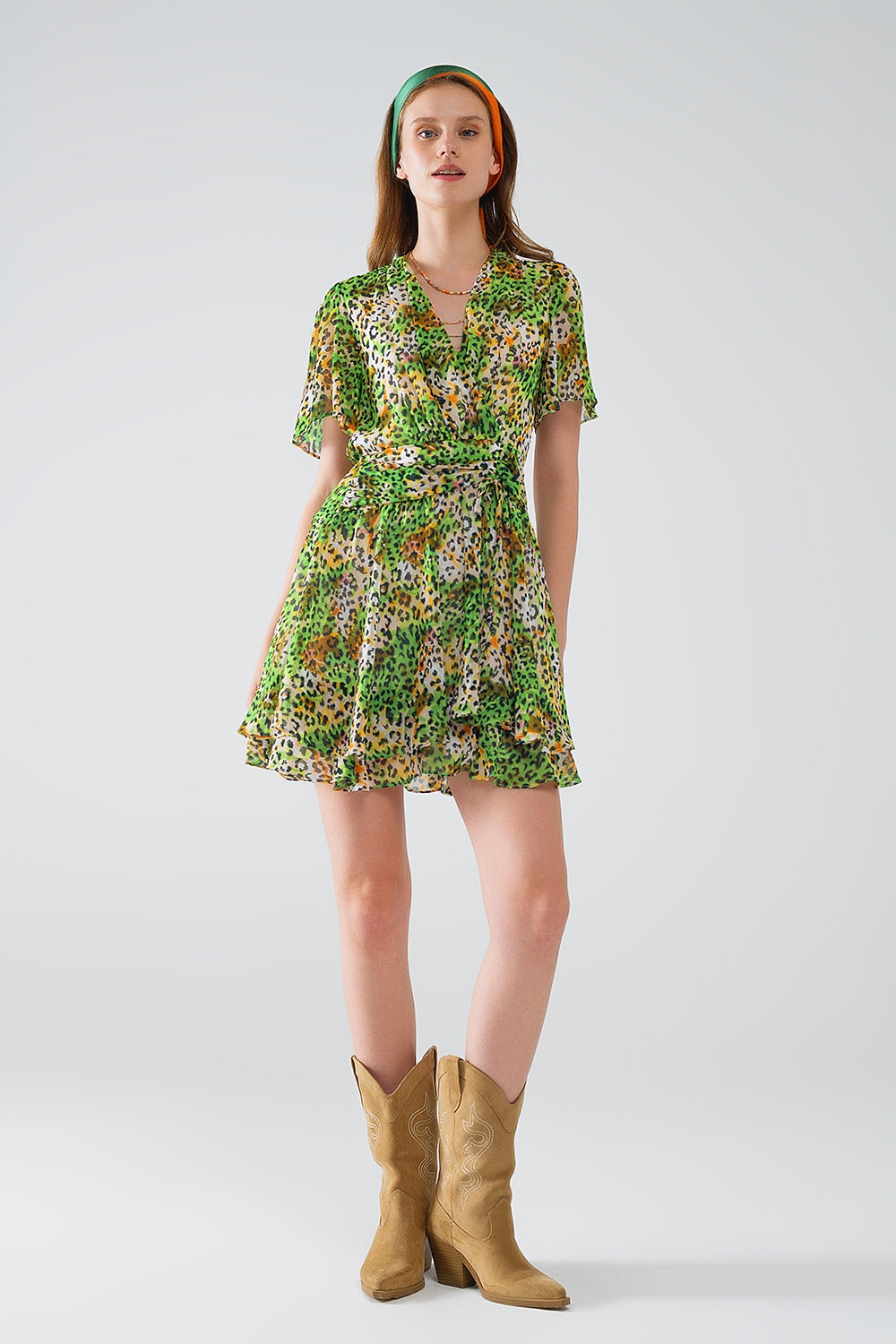 Q2 Short Green Multicolored Dress With Crossed Top with Animal Print