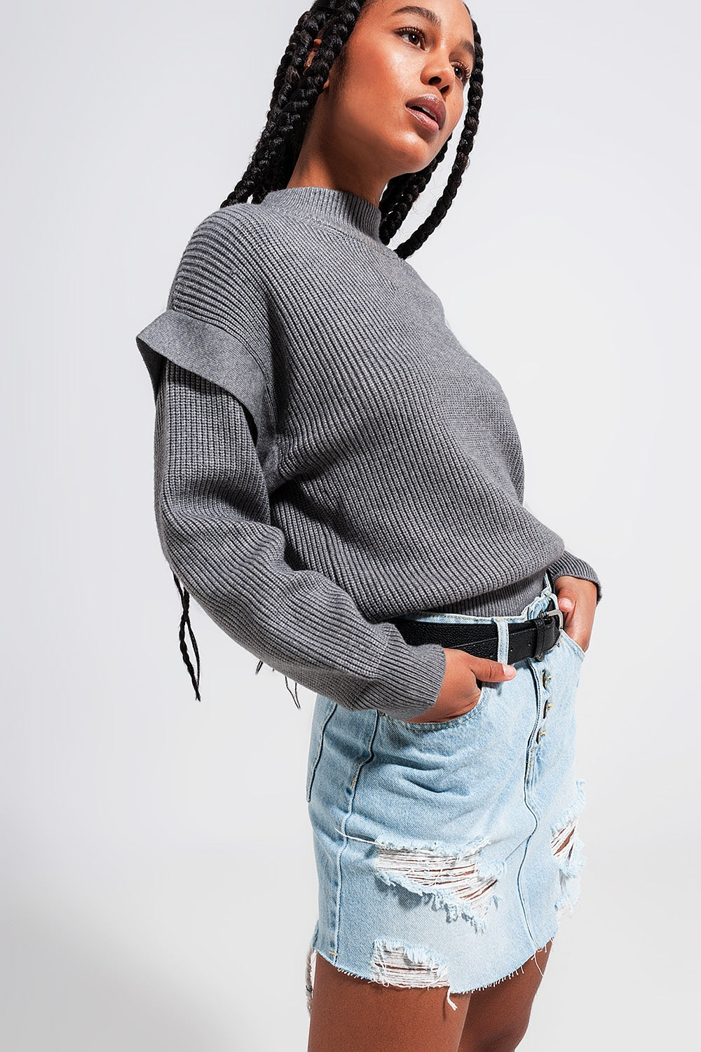Q2 Sleeve detail jumper in gray color