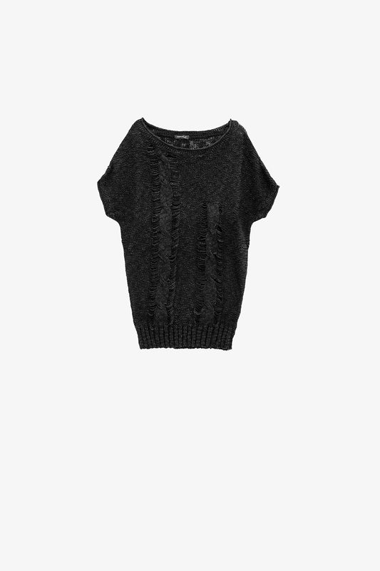 Q2 sleveless long black sweater