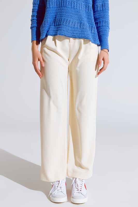 Q2 Straight Leg Trousers With Side Pockets and Darts in Cream