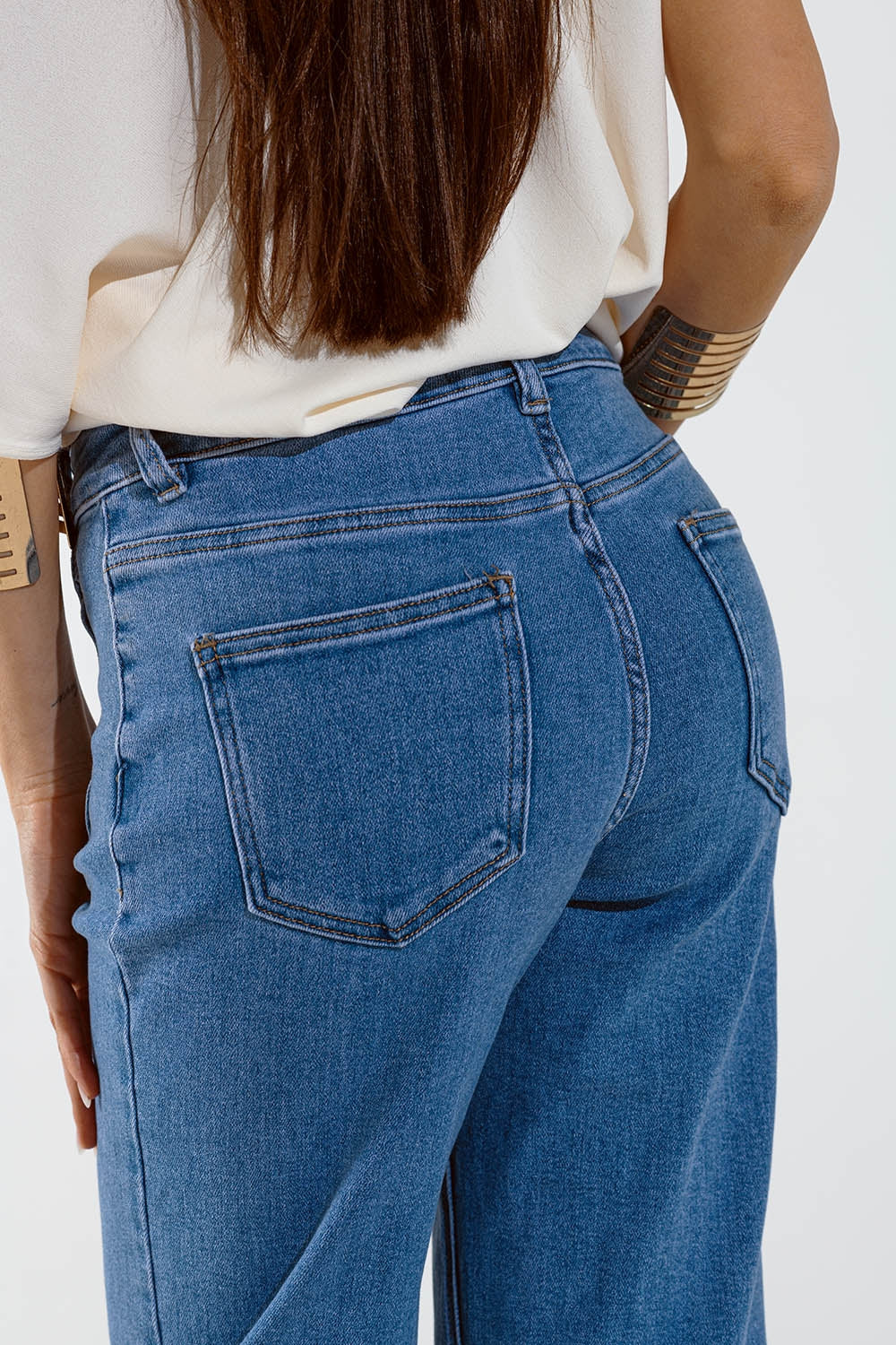 Straight Marine Style Jeans With Golden Buttons Details On The Side in Mid Blue