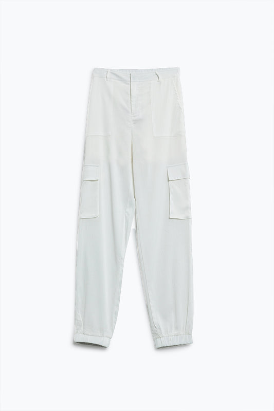 Q2 White satin Pants With Side Pockets And Belt Hoops
