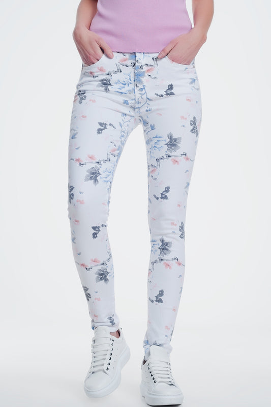 Q2 white skinny pants with floral print